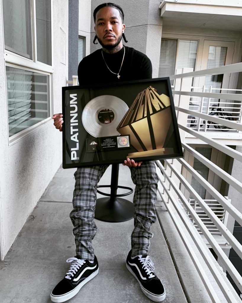 cozz's tweet photo. Fuggn platinum plaque boyzzzzz. Just the first one! New music coming real soon, shoutout @Dreamville https://t.co/aZgqf4eY2W