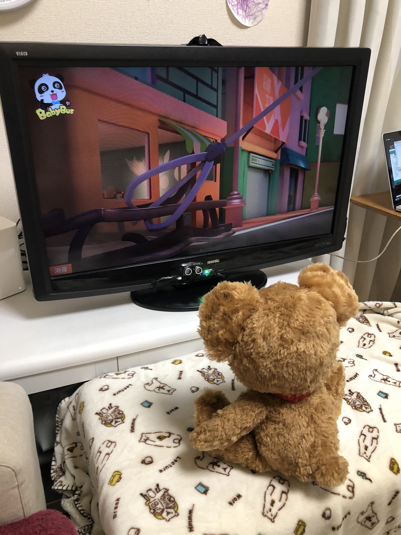 にゃお 子供がtvに近づくのを防止するために センサを付けて60ｾﾝﾁ以内に寄るとテレビが消えるようにした T Co Ofjjsv7jsh Twitter