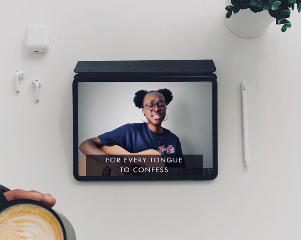 Did you know that all of our previous Sunday worship sets are available to watch whenever you want to on our YouTube channel (link below)? Head over there now and get your praise on! What better way is there to start the week?!

youtube.com/stwderby

#church #worship #derby