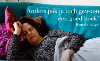 GGZnieuws_nl's tweet photo. Kim de Lange (42) raakte 2,5 jaar geleden in een zware #burnout. Zoiets hoopt ze nooit meer mee te maken. Ze schreef een boek  waarin humor en burn-out samengaan.   https://t.co/RDgIRS5cMV https://t.co/6sCNtNGIxT