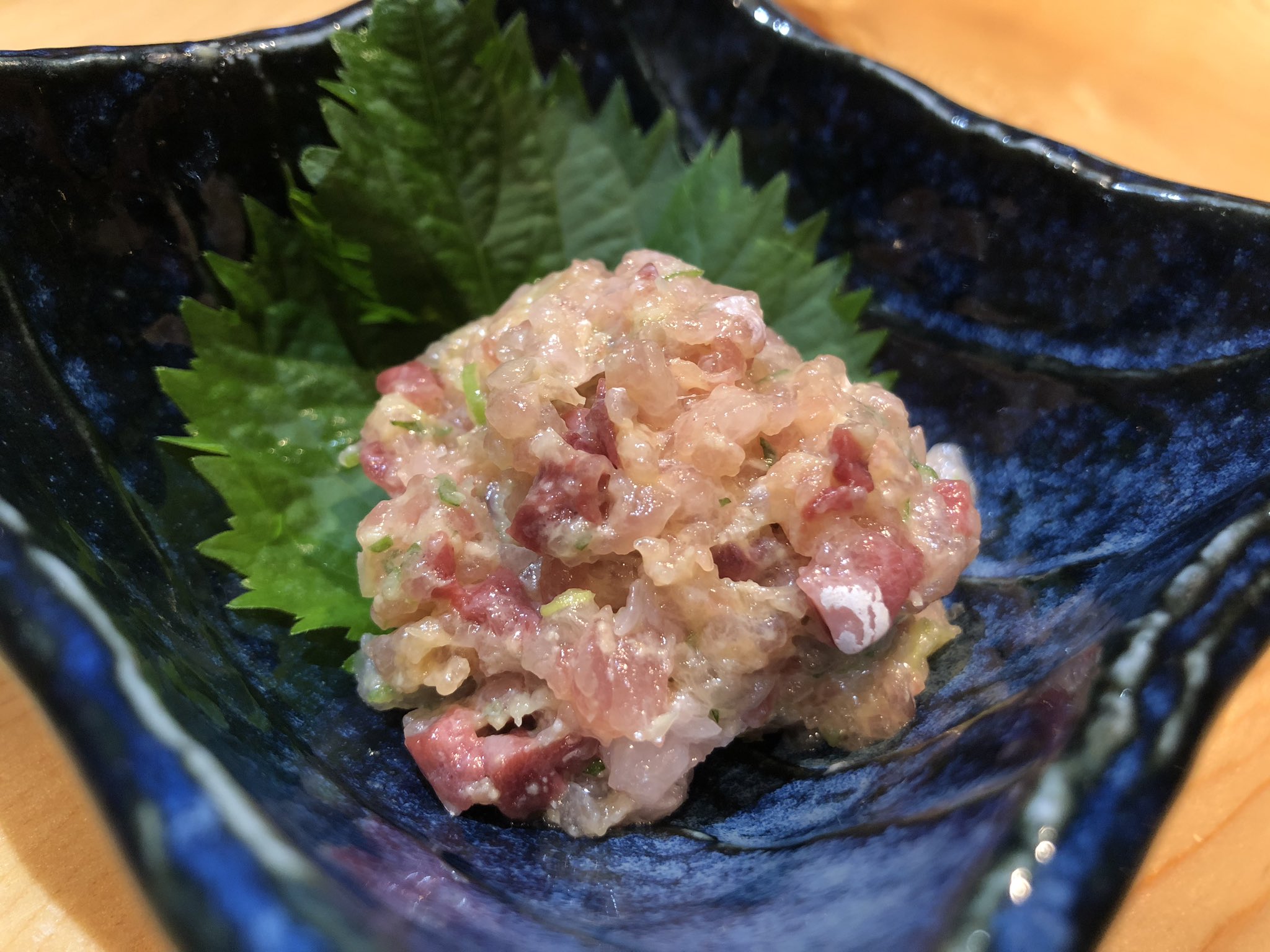 魚ばる 澤 本八幡 一人で飲みたいけど入りづらいな 分かります 女性一人で居酒屋って入りづらいですよね 基本いつも一人飲みで お酒を飲むとガッツリした物は食べられない私 の 澤で好きなメニュー おすすめに載ってたら絶対頼むのが