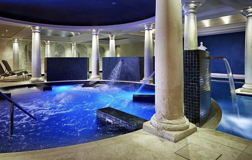 Less Monday’s and more spa days 🧖‍♀️