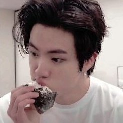 he nom nom