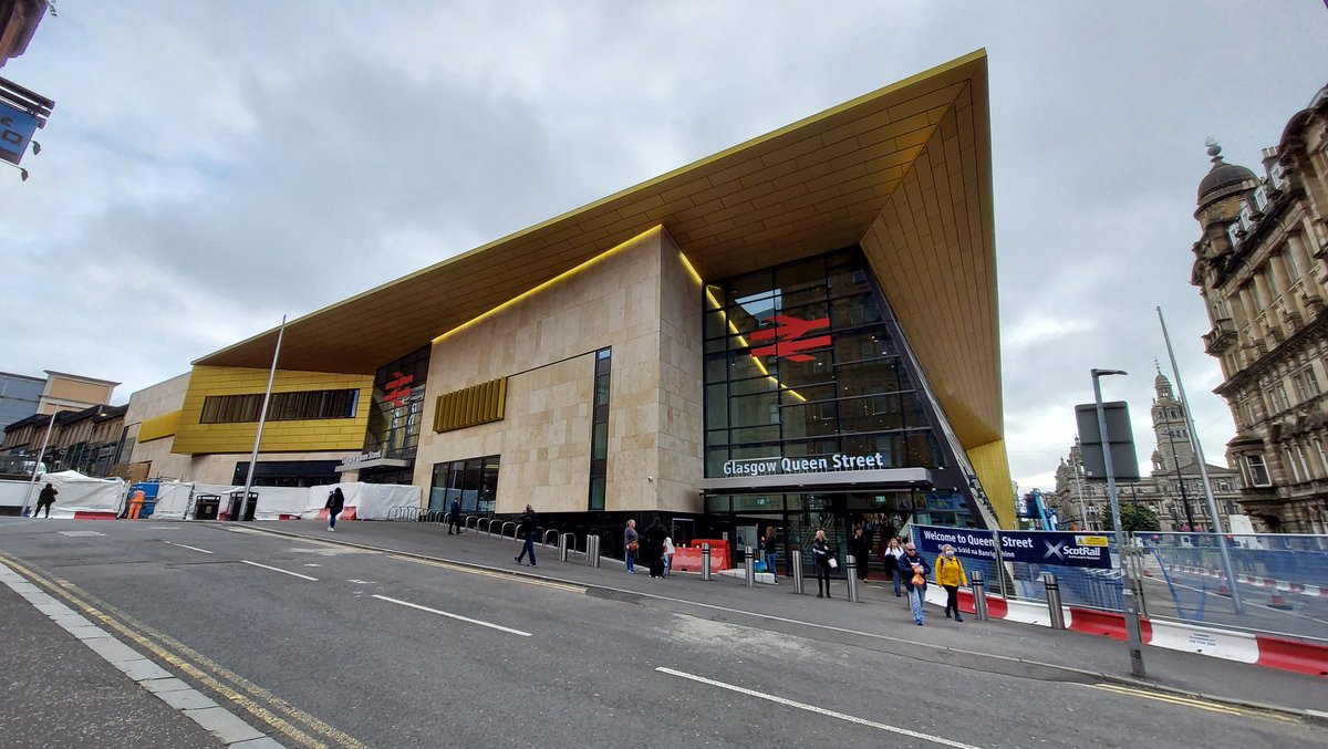 Simon Fowler tweet media