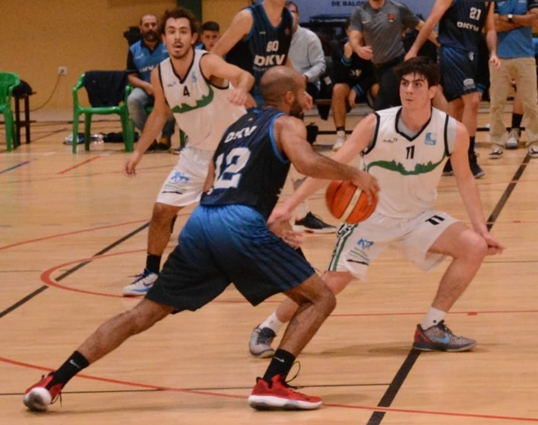 CBCIMBIS's tweet photo. ¡¡Buenos días!! Seguimos confeccionando nuestro primer equipo para esta temporada. 

Dos nuevas renovaciones de dos jugadores importantes, las de @Angelcbm97 y @ManuEzomo .

Seguimos mejorando, seguimos Avanzando.

#somosDKV #BuenosYGuapos #CanteraTurquesa #Tontosconilusión https://t.co/pimUdT3VNO