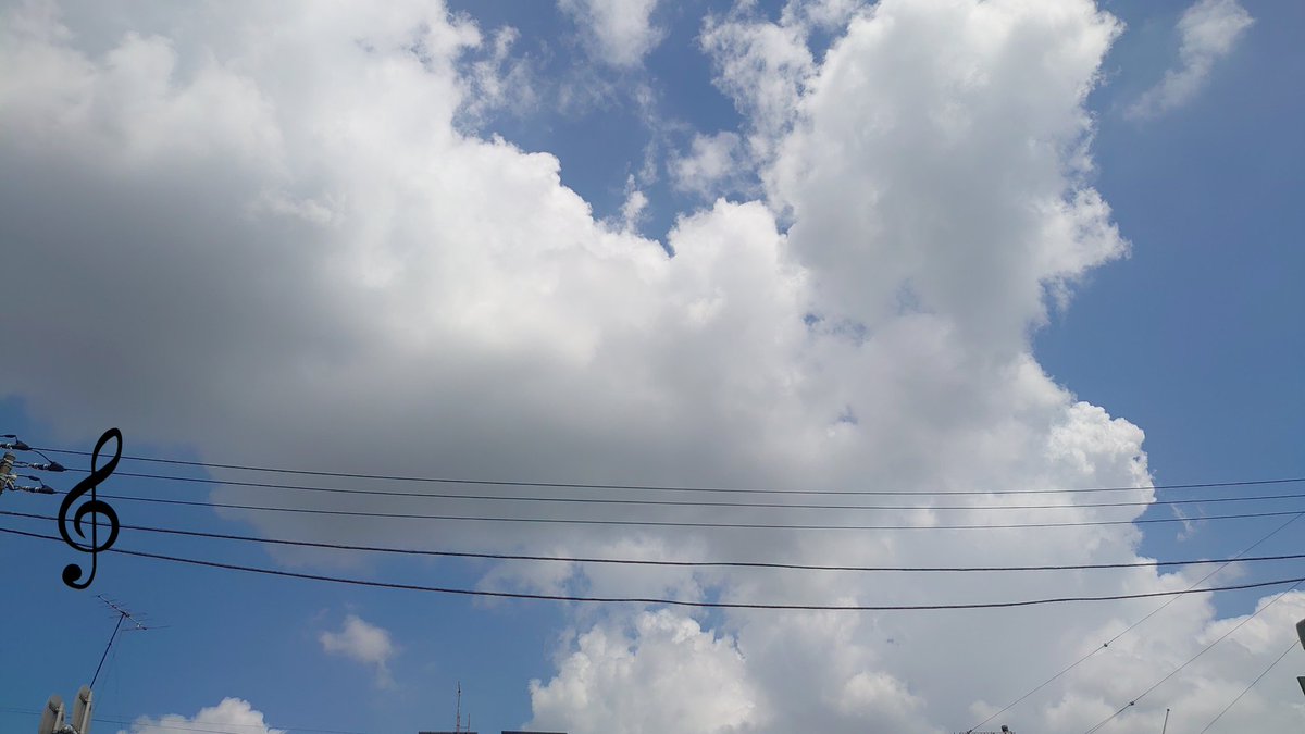 ঔ けし ごむ 電線が完全に五線譜だったのでト音記号つけたらフリー素材感すごい