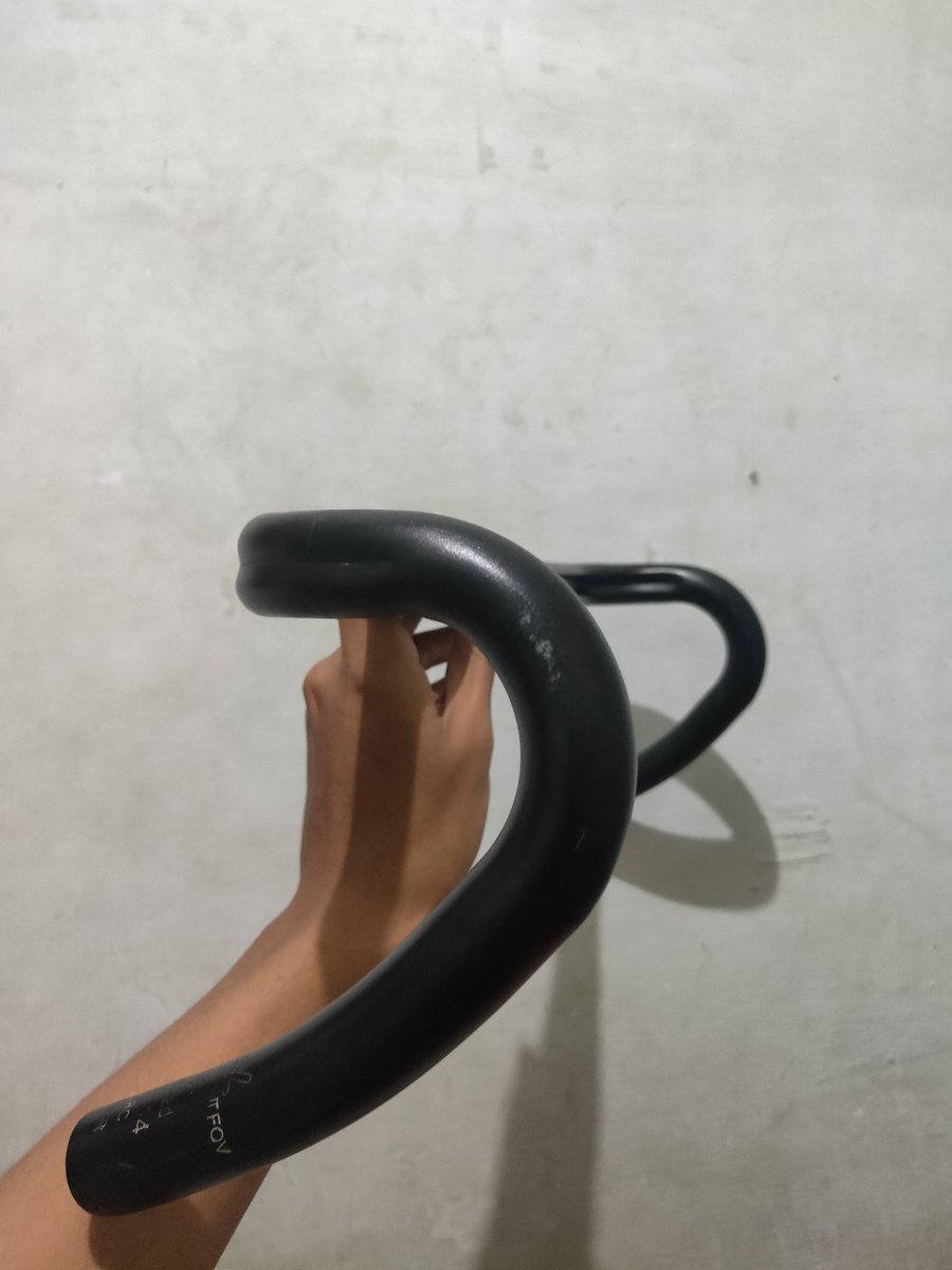 DffDmr's tweet photo. Wts dropbar zoom compact OS 31.8 150k nett. Lecet pemakaian #fnfjb https://t.co/FYLTCOONu1