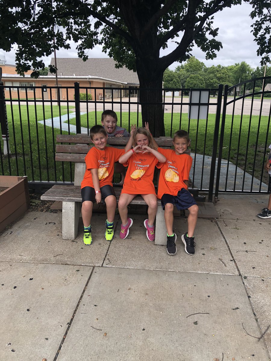AllieCross30's tweet photo. Got to spend the last month with some of the sweetest kids. Saying goodbye was not easy for me🥺 https://t.co/eIMsMWDLgh