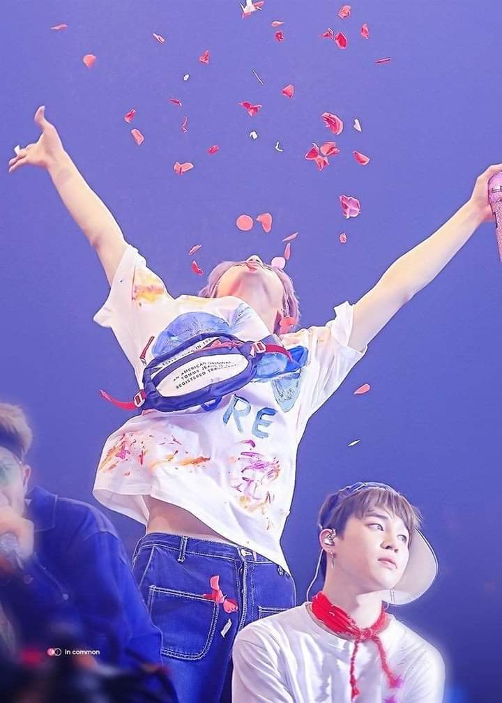 Seokjin reaching the peak level of happiness; a fvckin thread bc he deserves all the love in this world