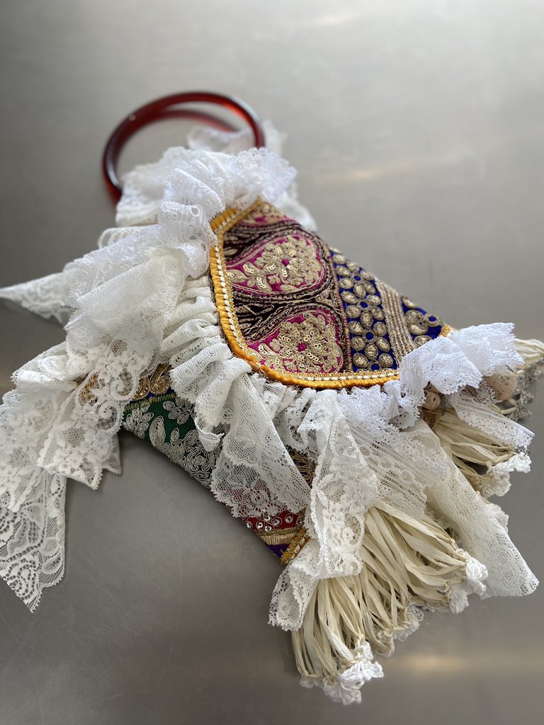 anceddy's tweet photo. 今日も可愛いものを追加。
#fly2020fukuoka
#aneddyflyendvintage
#aneddy
#endvintage
#knit
#knitwork
#handwork https://t.co/hVxPeTyVw0