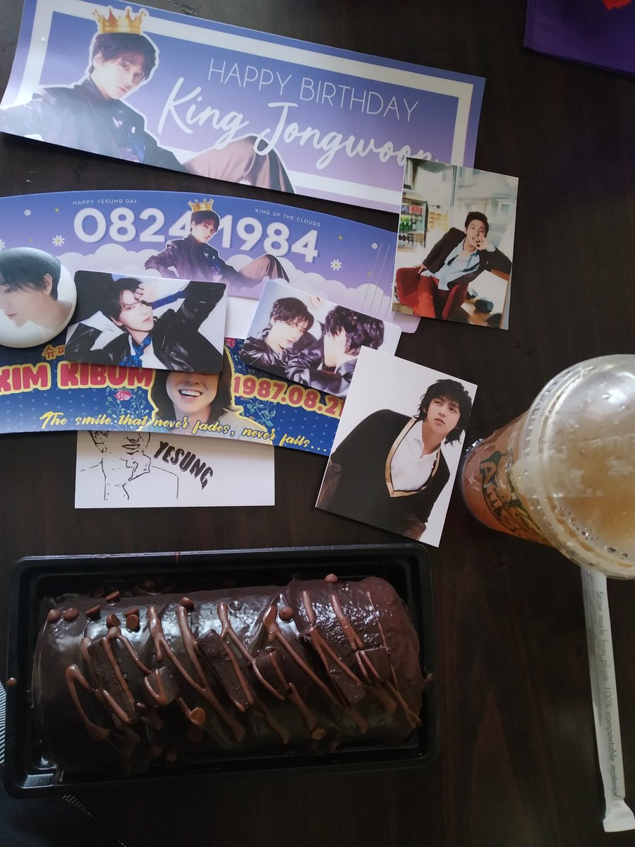 maeechizen_ys24's tweet photo. Its here! Celebrating @shfly3424
BIRTHDAY!! 💙

THANK YOU SO MUCH @BrightcoastA @yesungfillet @CloudsPH
CAPS LOCK PARA INTENSE!
#HappyYesungDay 
#예술가의_목소리_예성_생일축하해
#YesungStayAtHomeCS https://t.co/nWfby5IM8E