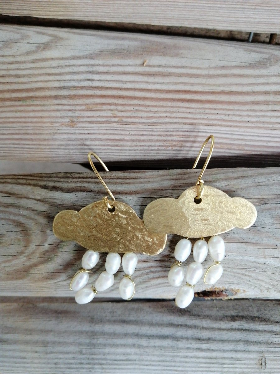 AlexiaGk's tweet photo. @naturesfae Hi, I'm Alexia a greek metalsmith. I design and make affordable oneofakind art jewelry for every unique woman🌿♥️ Have a look at https://t.co/9KawEaBUML Every customer gets a free handmade jewelry gift and box🎁 #jewelry #jewellery #greekdesigner #etsyjewelry https://t.co/ffKmJg2M4g