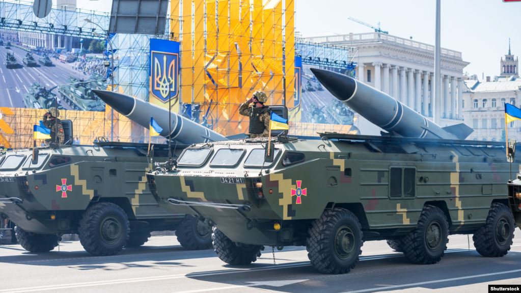 За 29 років відновлення Незалежності найкращим військовим парадом на честь дня Незалежності України поки що залишається парад 2018 року.