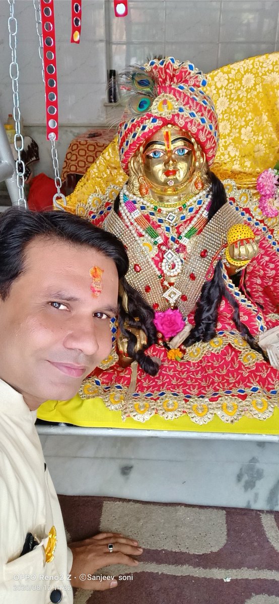 hookooman's tweet image. Radhey Radhey ji