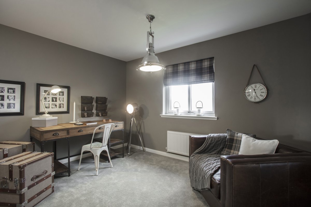 walker_group's tweet image. Workplace design can impact on mental and physical health.  Try and sit near natural light and add some greenery to increase humidity. Lots of our homes have additional rooms which make fantastic offices, see our website walkergroup.co.uk for the latest properties on sale.