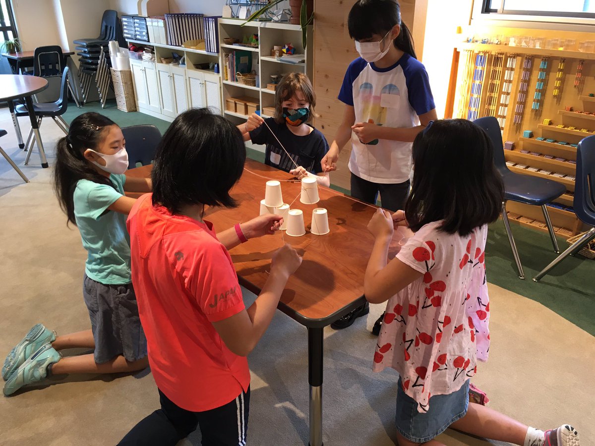 MSTokyoWillow's tweet photo. First day of school in Willow! We played a cooperative STEM game #MSTelementary #MSTteamwork https://t.co/I1dp3jU3Gw
