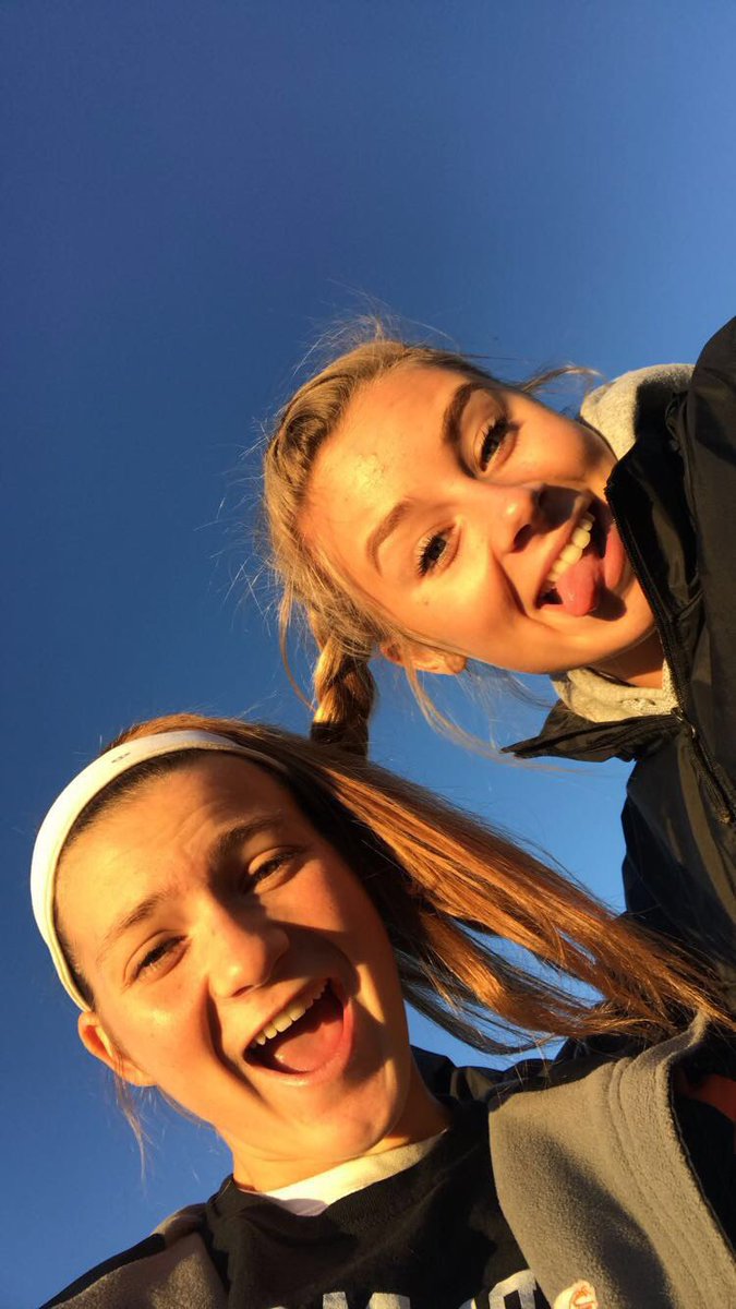 mckenziehayes20's tweet photo. happy birthday @gracemiller248 !!! words can’t describe how grateful i am for u 💜💜 ily i hope u have the BEST day ever <333 https://t.co/vCiTax0TqL