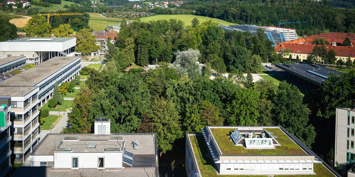 ArsElectronica's tweet photo. .@jkulinz Rector Meinhard Lukas takes us on our blog on a journey from #Postcity 2019 to #keplergardens on the JKU campus at #arselectronica20:
https://t.co/pTyvMnvUdG https://t.co/SKtIBNmlEM