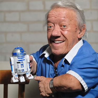 Happy birthday to the late, great Kenny Baker today.   