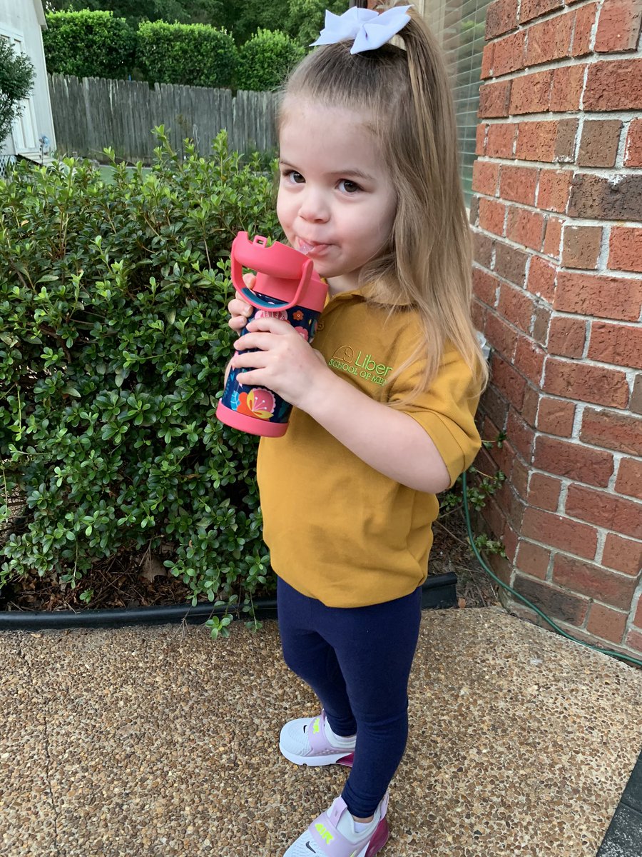 AllHall901's tweet photo. LONGEST. SPRING. BREAK. OVER. So sad the girls won’t be back at Su Casa with me this year but excited for their new adventure!! If you can’t tell they are excited too!! @libertasmemphis Here we come!! #AddyG #EasyE #PreK #backtoschool #LibertasMemphis #MaskUpMemphis https://t.co/3JOyKKm5pH