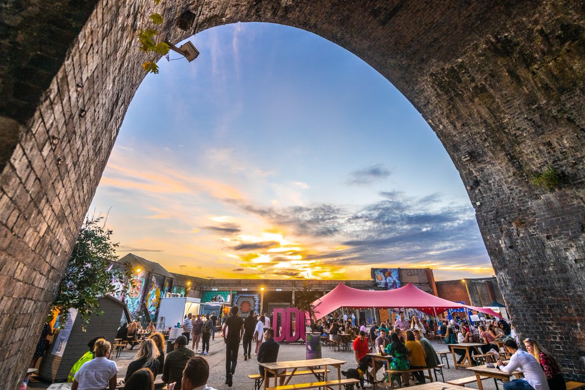 DigbethDiner's tweet image. Fancy a night out on us at the Digbeth Arena this weekend? 🍻

We're giving away:

- 1 x table to any night this weekend.
- 6 x food vouchers.
- 6 x beers from Digbrew Co

Simply RETWEET and we'll announce a winner Wednesday at 6pm