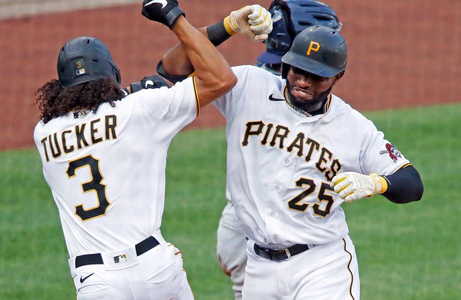 Wilsonmmma's tweet photo. Gregory Polanco definió con jonrón de dos vueltas la primera barrida de los Piratas

https://t.co/PR66xeWBAr

@CrisaldyRvera 
@deibymartec https://t.co/Oa8Hye4zgl