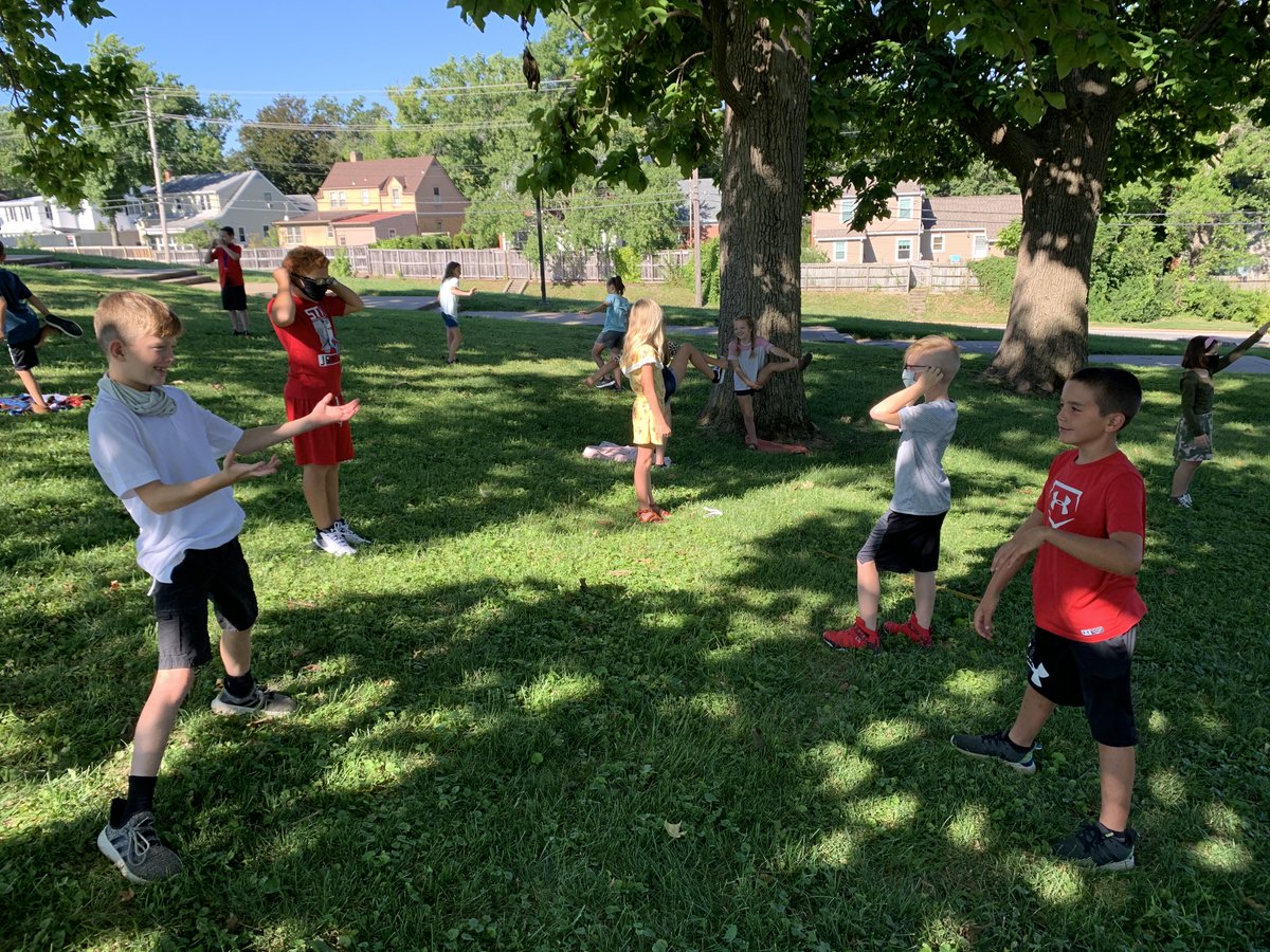 I spent most of Day 1 outside with my new Gr4s where we can remove masks &amp; stay 6 ft apart. Concentration game (shake &amp; freeze) &amp; Mirrors to practice focusing. #drama #teachdrama #artsintegration #elementaryschool #4thgrade #4thgradeteacher #dramagames <a href="/QPS_172/">Quincy Public School</a>
<a href="/RoyWebbQPS/">Roy Webb</a>