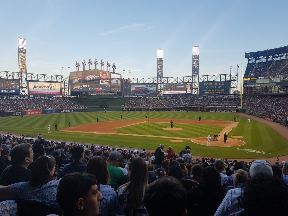 19/08/24MLB Ballpark 16/30 Guaranteed Rate Field @WhiteSox  @RangersOver the halfway point in painting all 30 MLB ballparks! GRF didn’t disappoint - no cosmetic thrills - simple, authentic and real.  @JRFegan  @southsidehitpen  @LGio27  @jasonbenetti #DiamondsOnCanvas  #AndyBrown