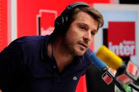 . @BrunoDuvic est désormais aux manettes d’un journal de 13h étendu :  #le1314Inter https://www.franceinter.fr/emissions/le-journal-de-13h/le-journal-de-13h-24-aout-2020 Avec deux chroniques quotidiennes >>