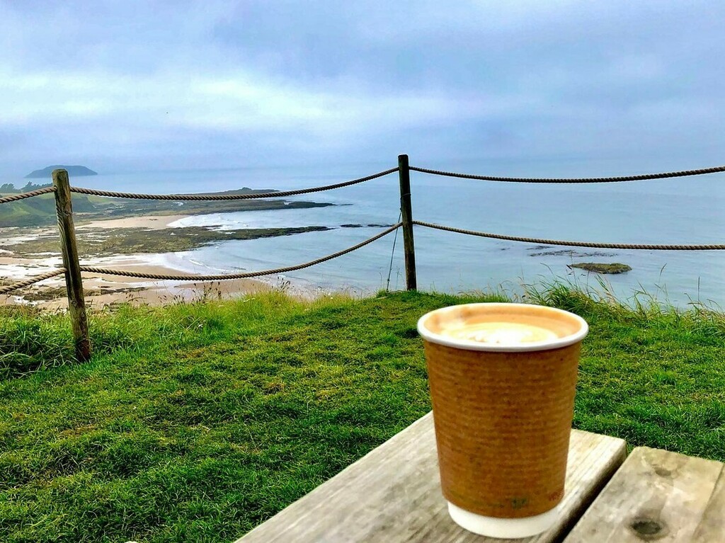 goeastlothian's tweet image. It's great coffee and a great view - @drifteatdrinkrelax must be in one of #scotland's best locations!

📷@ola_osz
•
 latte with this view 💙 #thisview #lovescotland #scotland #vegan #eastlothian instagr.am/p/CERYQQsjqFi/