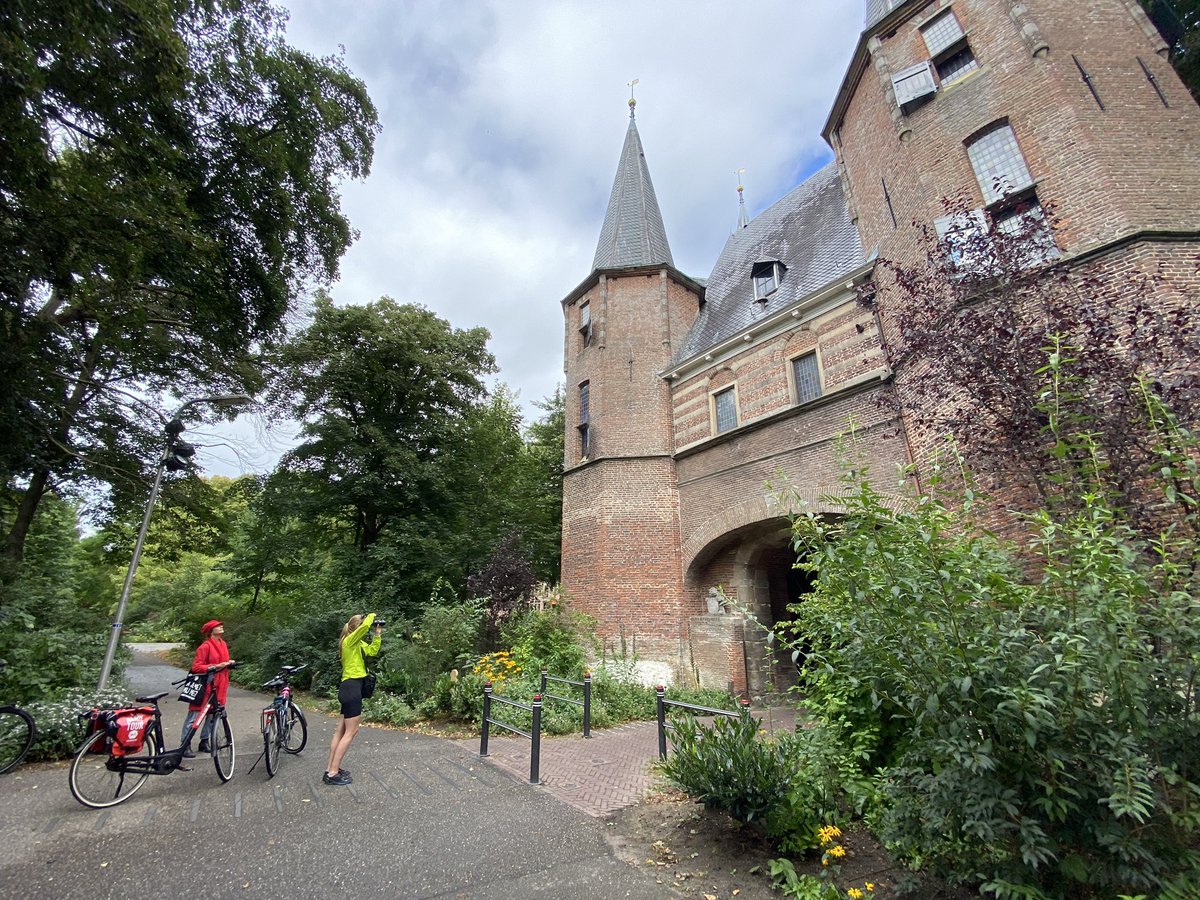 HanzeTour's tweet photo. #hiermoetjezijn #visithanzesteden 🌞🇳🇱🚴♀️🚴♀️🍀👍 https://t.co/HY2OJh4bi8