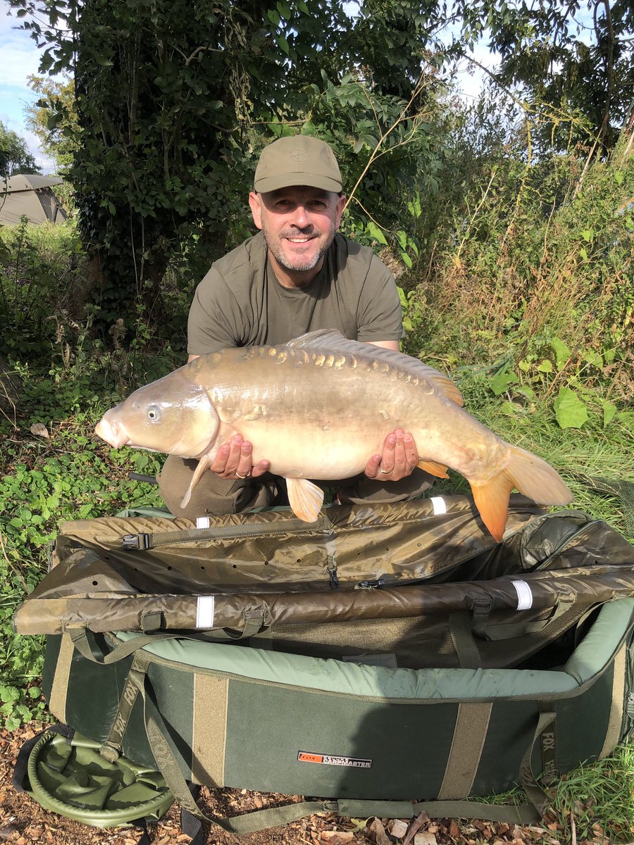 Italyboy73's tweet photo. 24lb on the nose
#nashlakes
#scopexsquid
#royston
#nashbaits https://t.co/Ig3zhNHPeq