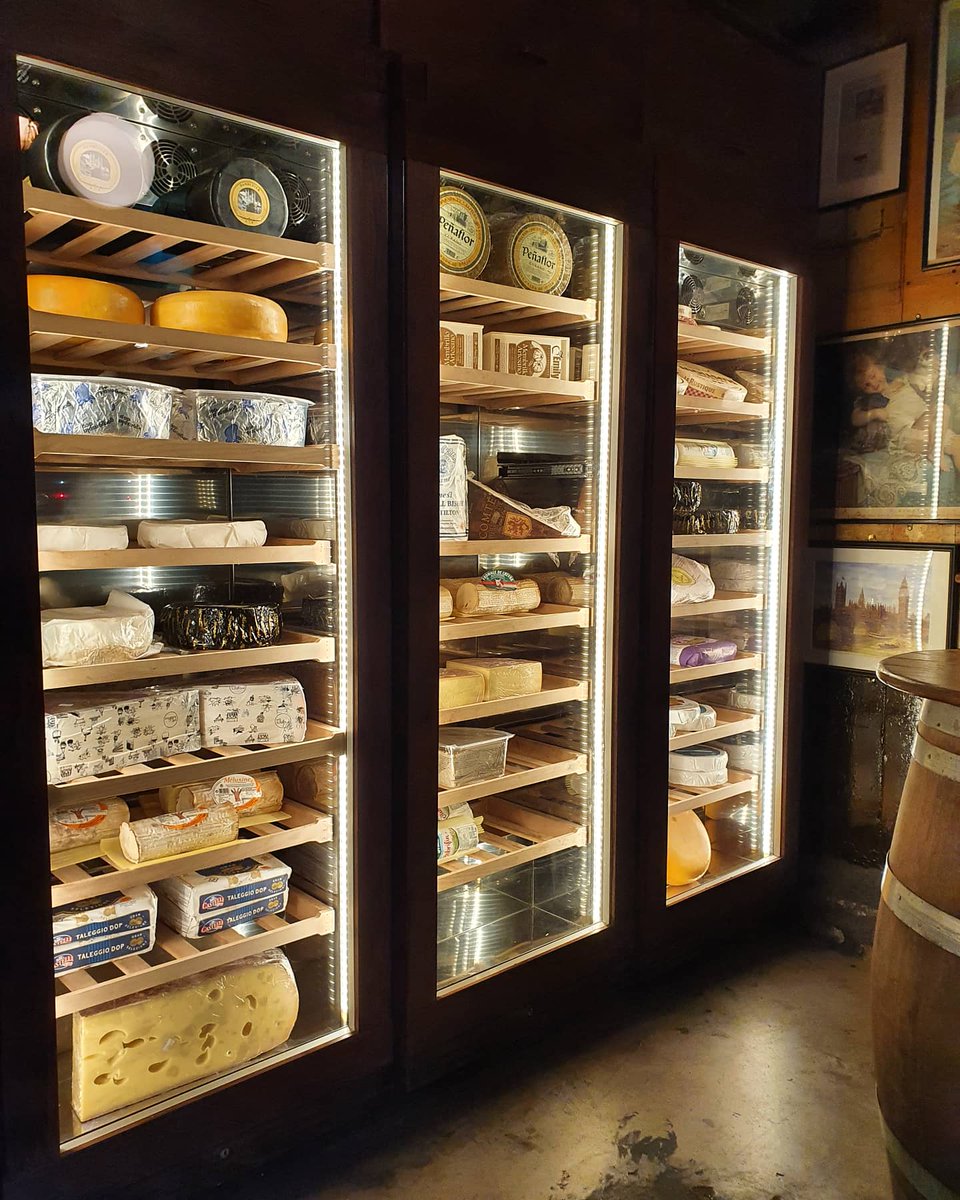 All the cheese 🤤 #MondayMotivation #EatOutToHelpOut