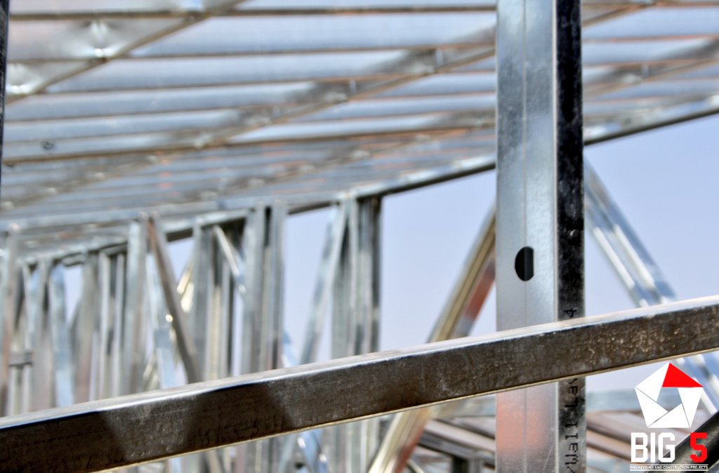 Big5projects's tweet image. Steel is the most recycled material in the world.The incredible metallurgical characteristics of steel entitle it to be recycled with no degradation in performance.

By its nature steel boasts the highest strength to weight ratio of any building material available.

#LSFB