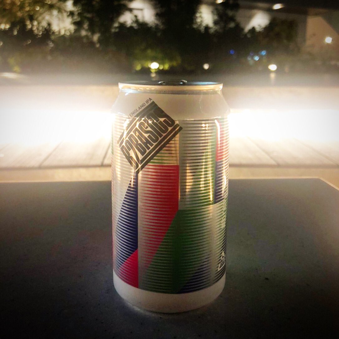 BREWBASE_BEER's tweet photo. B2BASICS絶賛発売中‼️
NE IPA特有のジューシーさがしっかり感じられる味わい、フルーティーなシトラスの香りがまた一口飲みたくなる、夏に美味しいHAZY IPAです!
★公式通販はこちら★
https://t.co/daAAgHMltV
#brewbase #hazyipa #クラフトビール https://t.co/XIdTLQw3UB