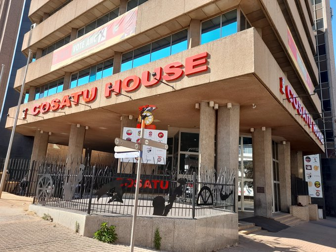 @COSATU Today (@_cosatu) on Twitter photo We condemn the assault of a #domesticworkers by an employer says #COSATU President opening #COSATU virtual Central Executive Committee <a href="/SAPoliceService/">SA Police Service 🇿🇦</a> <a href="/ParliamentofRSA/">Parliament of RSA</a> <a href="/IDWFED/">IDWF - International Domestic Workers Federation</a> <a href="/sadsawu/">SADSAWU</a> <a href="/deptoflabour/">Department of Employment and Labour</a> <a href="/CCMA_SA/">CCMA Official</a> <a href="/ewnupdates/">Eyewitness News</a> <a href="/POWER987News/">POWER987News</a> <a href="/RonaldLamola/">Minister: International Relations and Cooperation</a> <a href="/Radio702/">702</a> @Radio2000ZA <a href="/eNCA/">eNCA</a> We condemn the assault of a #domesticworkers by an employer says #COSATU President opening #COSATU virtual Central Executive Committee <a href="/SAPoliceService/">SA Police Service 🇿🇦</a> <a href="/ParliamentofRSA/">Parliament of RSA</a> <a href="/IDWFED/">IDWF - International Domestic Workers Federation</a> <a href="/sadsawu/">SADSAWU</a> <a href="/deptoflabour/">Department of Employment and Labour</a> <a href="/CCMA_SA/">CCMA Official</a> <a href="/ewnupdates/">Eyewitness News</a> <a href="/POWER987News/">POWER987News</a> <a href="/RonaldLamola/">Minister: International Relations and Cooperation</a> <a href="/Radio702/">702</a> @Radio2000ZA <a href="/eNCA/">eNCA</a>