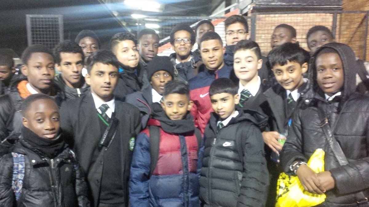Herzlichen Glückwunsch, <a href="/SergeGnabry/">Serge Gnabry</a> 🏆🇩🇪

Before he was a <a href="/ChampionsLeague/">UEFA Champions League</a> winner, Serge met one of our local school groups after an <a href="/ArsenalAcademy/">Arsenal Academy</a> game in 2014 to wish them luck ahead of their upcoming trip to Berlin 👏