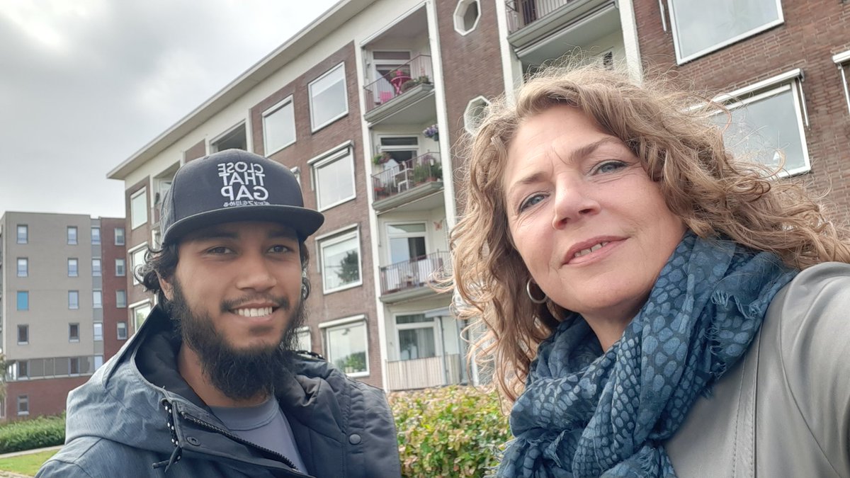 First stop Deventer #Enroute met #TEDxArnhem (we rule) mattie Chayn van <a href="/minorityisbest/">Minority Vision Film</a>
Een supercool item schieten voor #HelmenVolVerhalen. PrattaBoem! <a href="/2020Helmen/">Helmen Vol Verhalen</a> #MeeOpMissie