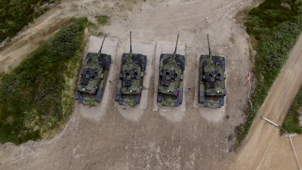 Denmark is getting 44 2A7DNK by 2022, they currenly have 57 2A5DK and 6 2A4 for training. Although it doesnt marry with standard Danish designations which use DK appendix, the service has repeatedly stated 2A7DNK as the designation for these vehicles, to my enduring consternation