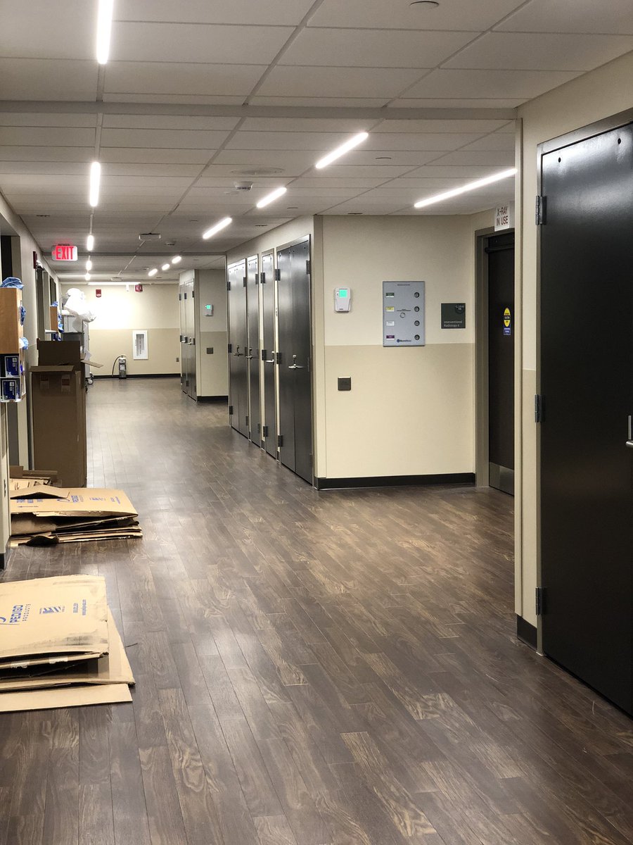 Not our usual Monday here at UR VIR...Breaking in our brand new angio area. Exciting times! 

<a href="/urmc_ir/">URMC Interventional Radiology</a> <a href="/URMC_Imaging/">URMC Imaging</a> <a href="/DMaldowMD/">David J. Maldow</a> <a href="/ChengaziMD/">Harris Chengazi</a> @MLeshenVIR 

#irad #Interventional #Radiology #RadTwitter #MedEd #MedStudent #IRadRes #TwittIR