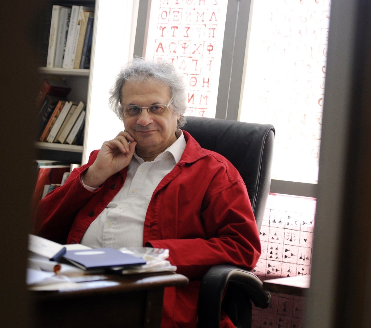 Il Premio Terzani 2020 ad Amin Maalouf. L’autore libanese, accademico di Francia, si aggiudica la XVI edizione. Il 27 settembre a Udine la cerimonia di consegna durante la serata finale del festival <a href="/vicinolontano/">vicino/lontano</a>: bit.ly/2Yu3NuK