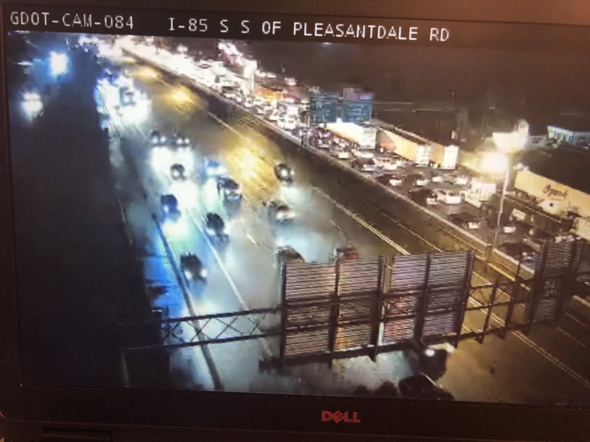MeghanPacker's tweet image. 🚨Traffic issues continue on 85 in Gwinnett and DeKalb. Get updates this morning with ⁦@FredCampagna⁩ ⁦@cbs46⁩ #MondayCommute