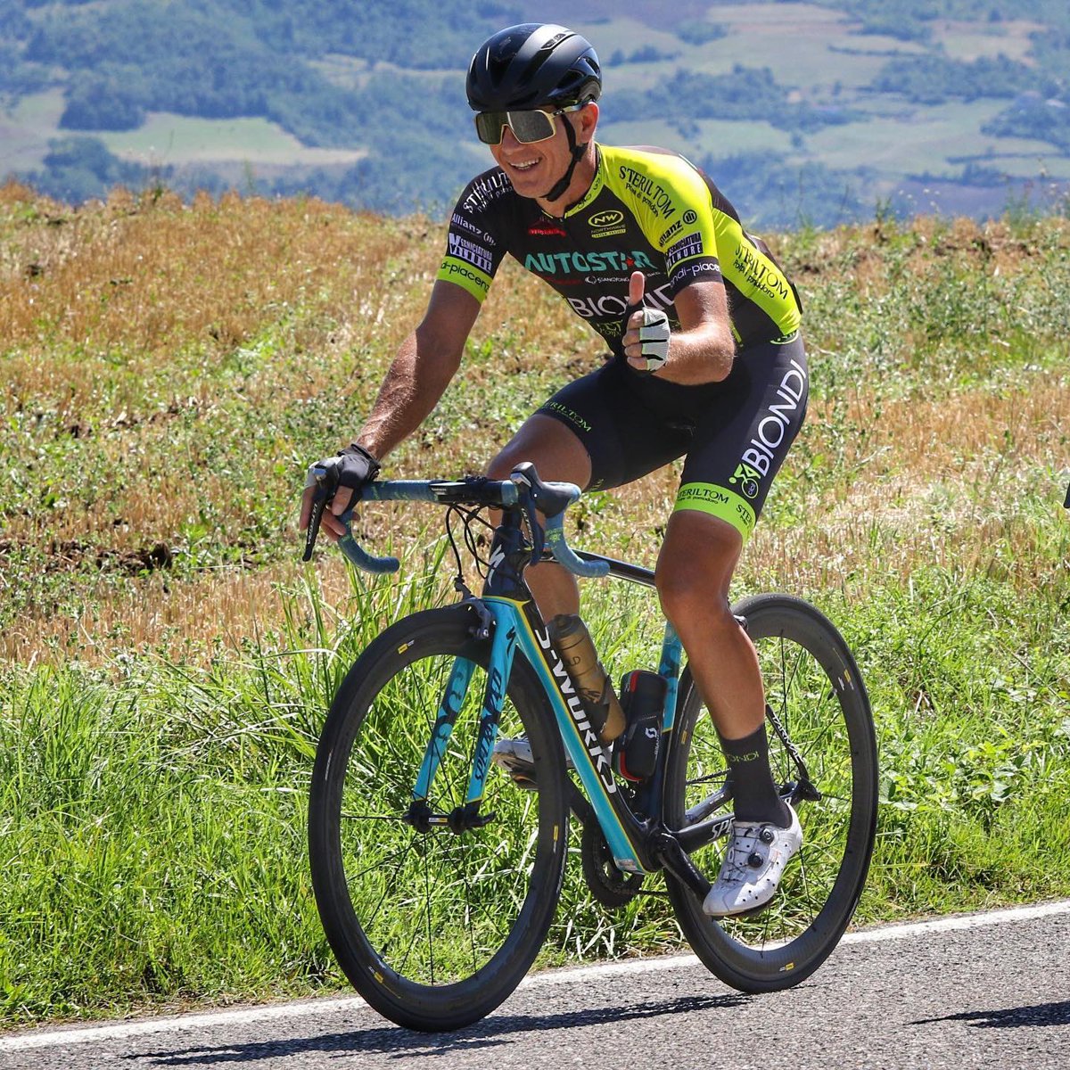 puiuionel's tweet photo. Piano piano sotto voce,verso il monte Penice( 1.460 m)🚴🏼♂️🏔
_________
#passopenice #montepenicevetta #iPuiu #cyclinglife #cyclingphotos #cyclinglifestyle #cyclingpassion #salita #mountains https://t.co/VMrV3JNbM4