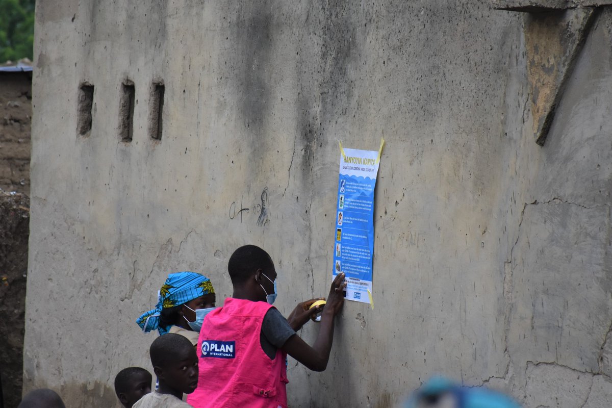 Plan_Nigeria's tweet image. From the community leader's residence, through the markets and to the whole community, our @eu_echo project team held a #RoadWalk in Dikwa town of Borno State to raise awareness on Covid-19 pandemic.