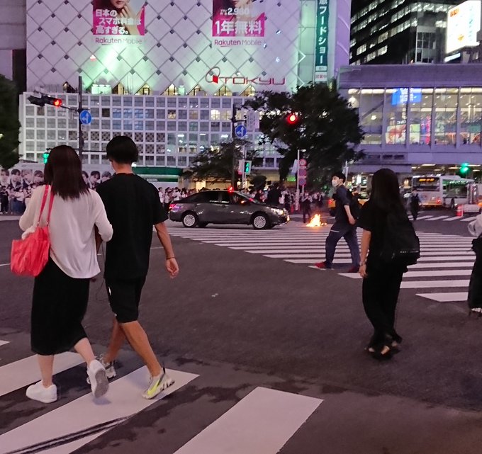 渋谷 焼身 自殺 渋谷スクランブル交差点で焼身自殺未遂 けが人は この場所を選んだ理由は News00