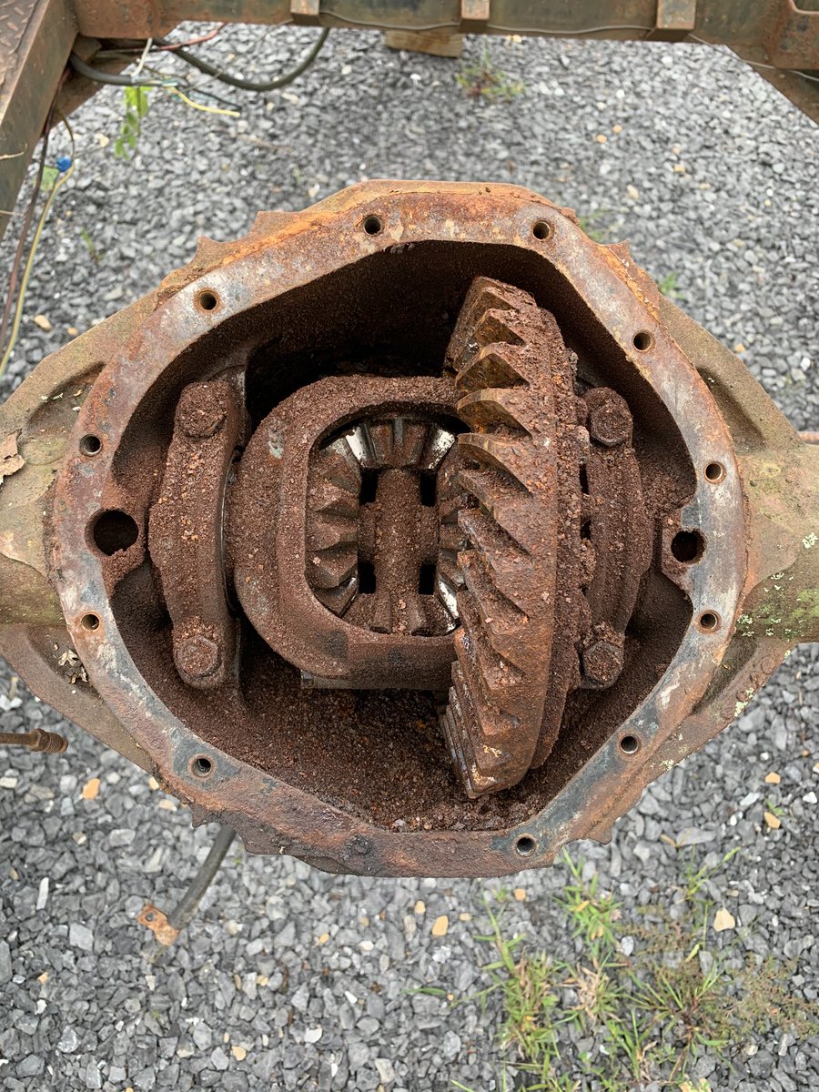 Some days the axle don’t look as good when you pull the cover off 😲😲😲😢😢😳😳 #c10 #12bolt anyone got a 12 bolt truck rear end they want to get rid of in Virginia? 3.73 gears would be a plus 👍🏻🙌🏼