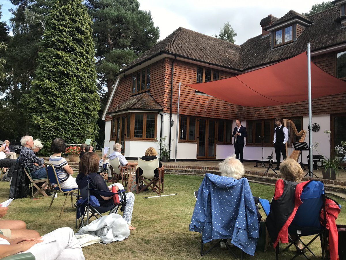 HSOFSURREY's tweet photo. On Saturday afternoon, I spent the afternoon in Woking at the house of Lionel and Kumi Smith-Gordon for the last recital of the Summer at Breinton series: Seemingly Unlikely. #summeratbreinton #breinton @surreylive https://t.co/uId5k75eII