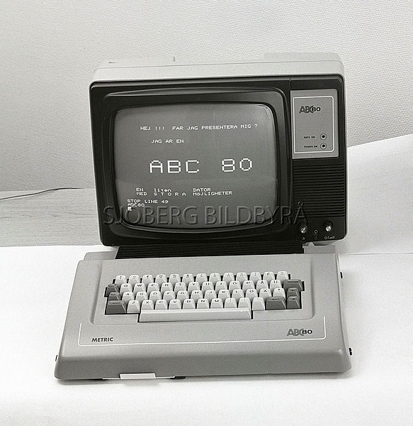 Sjobergbild's tweet image. Den 24 augusti 1978 lanserades ABC 80. Namnet ska utläsas ”Advanced Basic Computer for the 1980s”. 
En svensk dator från Luxor som starkt bidrog till att Sverige datoriserades. Minns du?

#dagensdatum #data #dator #tech #Sverige #svhist #PC #Historia #intressant #händelser #förr
