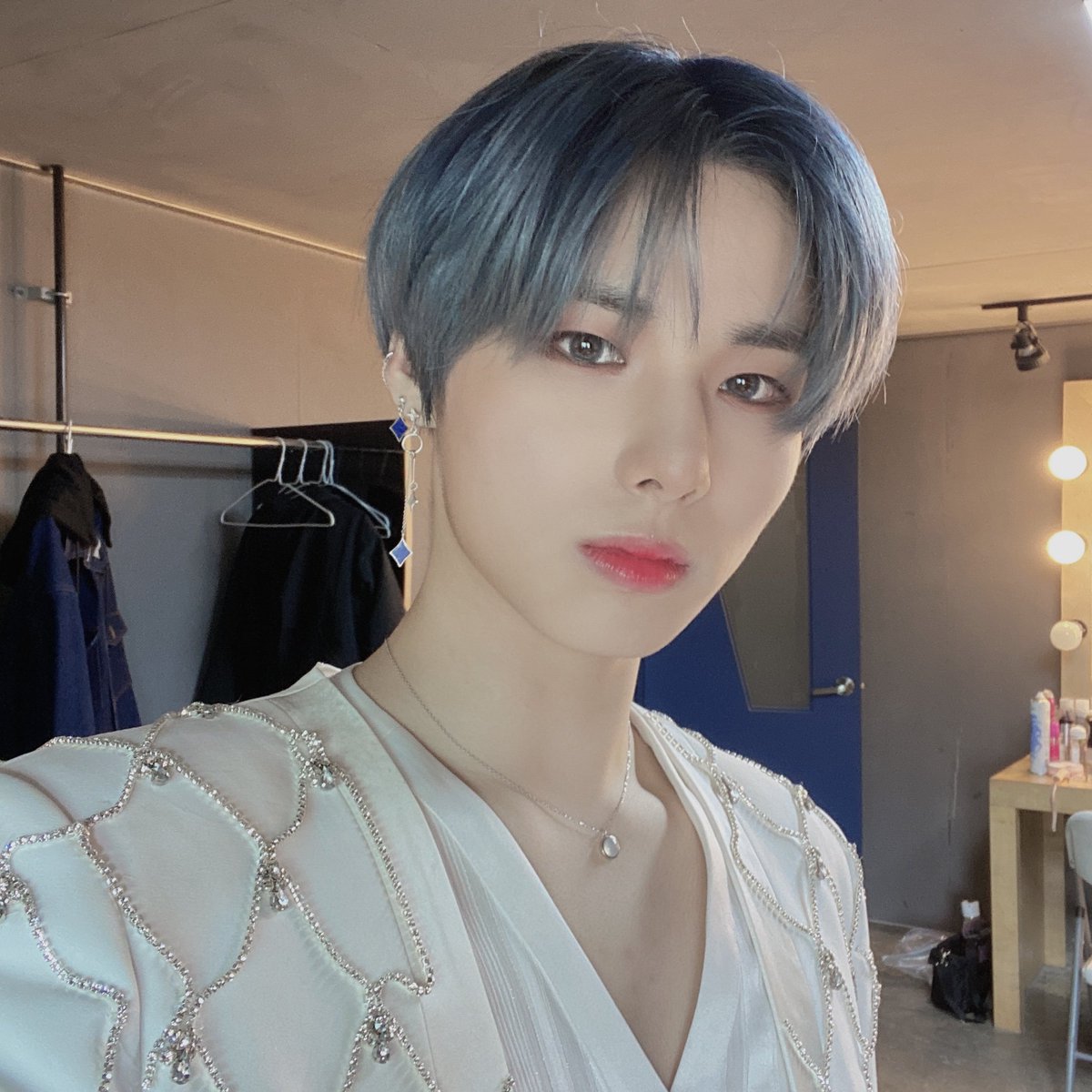 ELASTofficial's tweet image. 엘링엘링 긴급속보!! 
혁이의 변천사에용 ㅎㅎ 
연습생&amp;gt;&amp;gt;뮤비&amp;gt;&amp;gt;활동 후 ❣️
코로나 더더더 조심해야해요 엘링들!!!
사랑한데이 오늘은 굿데이~🥳

#원혁 #엘라스트