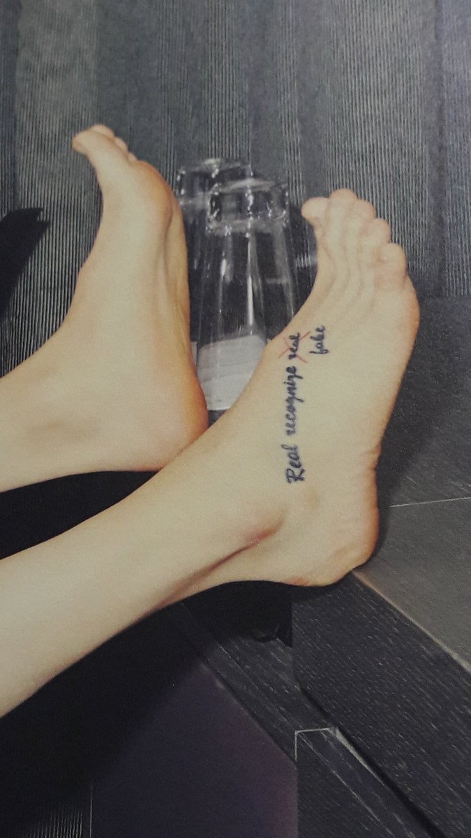 Gojo's simp) KING주헌 on Twitter: "Wonho's "Real recognize real fake" tattoo makes an appearance in his 1st solo album!!!… "